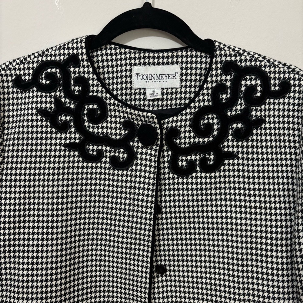 John Meyer of Norwich Womens Houndstooth Blazer‎ Velvet Appliqué Buttons - Picture 2 of 7